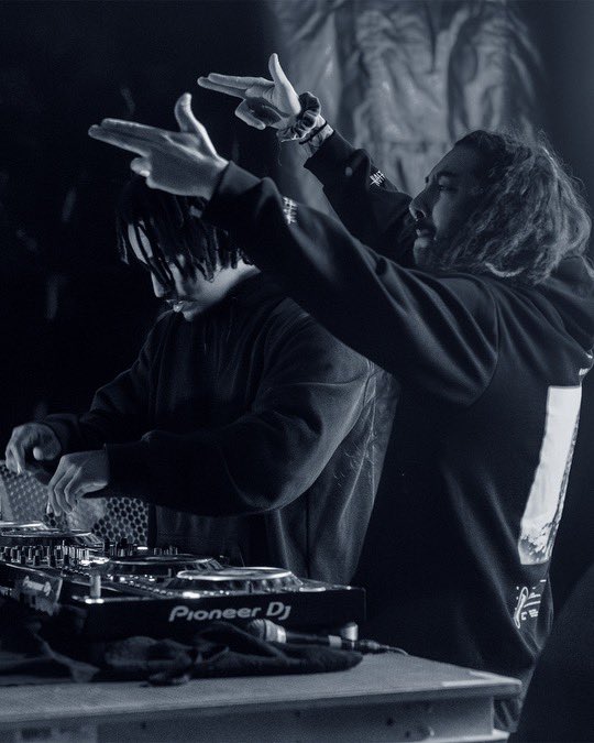 F L O R A 🥀 tweet media