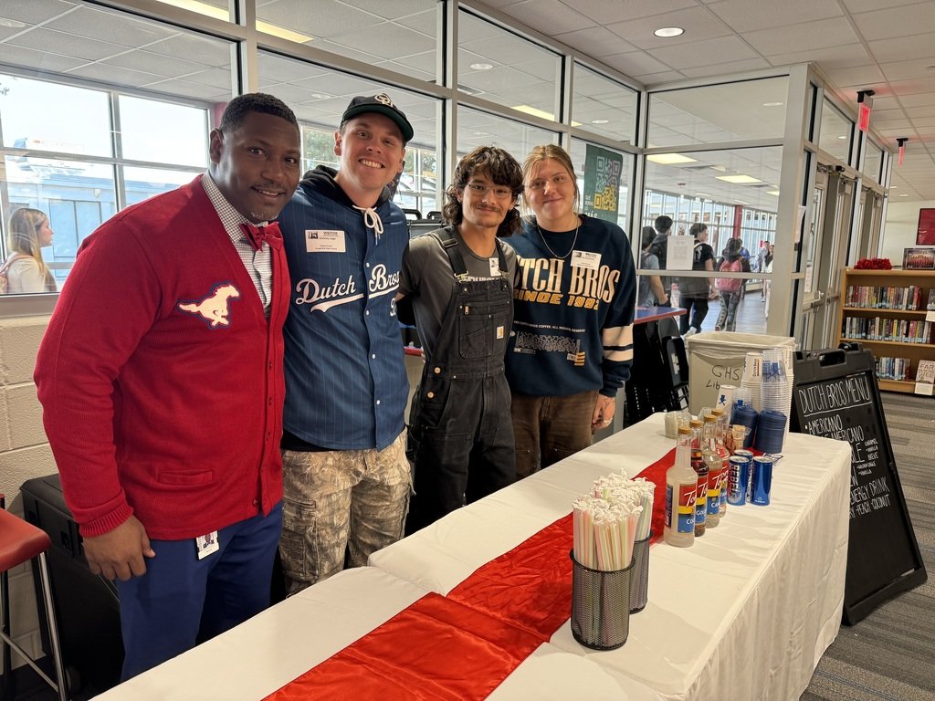 Grapevine_HS's tweet image. Thank you so much to Dutch Bros for sponsoring and serving  coffee  for our Homecoming Alumni Tea. We appreciate the community support.