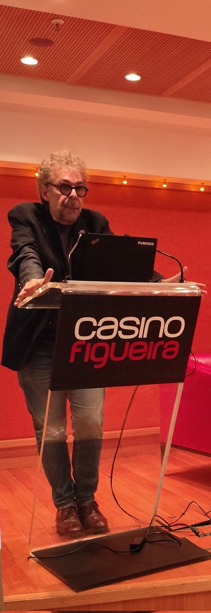 KatKatrinaNeves's tweet photo. Gonçalo Quadros - um dos fundadores da #criticalsoftware , com mensagens extraordinarias para toda a audiência E, PRINCIPALMENTE, para os miúdos da #GameJamPlus. https://t.co/Mg0yLXi0XU