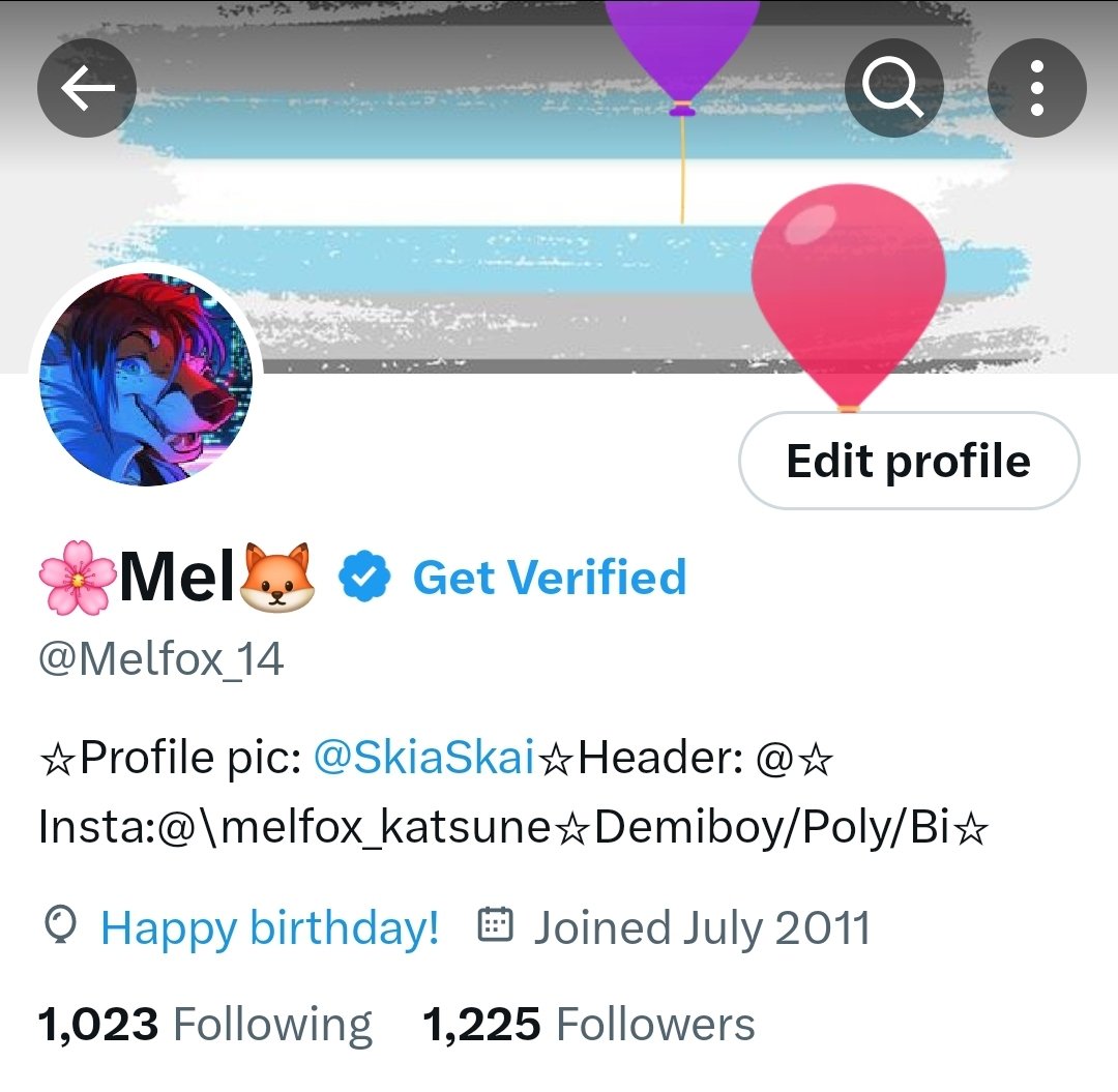 Bawoon day!! 💙🦊🥳