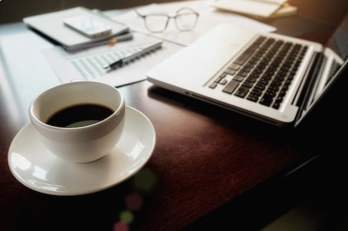 Lisa65853277's tweet photo. I’m at that point in the week where I could confuse ‘Reply All’ with ‘Leave Meeting.’ :) Honestly, if I hit ‘Leave Meeting,’ it might just be my new strategy for productivity 😂 #FridayBrain #EndOfWeekStruggles #OfficeLife https://t.co/fgVSUIXDGi