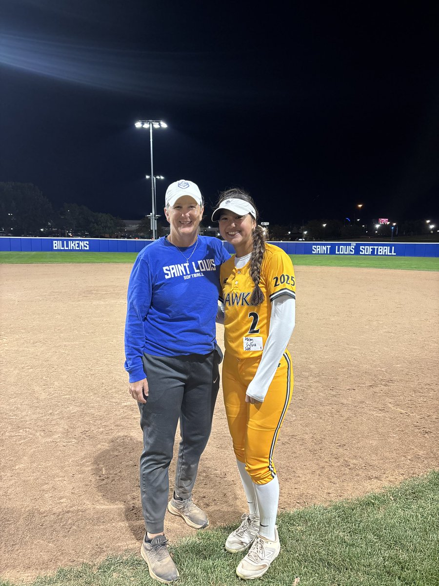 Another amazing camp with <a href="/SLUSoftball/">SLU Softball</a> last night! <a href="/CoachConnoyer/">Christy Connoyer</a> <a href="/Maxineee9/">Maxine</a> <a href="/HawksJoseforsky/">Ohio Hawks National Joseforsky 18U</a>