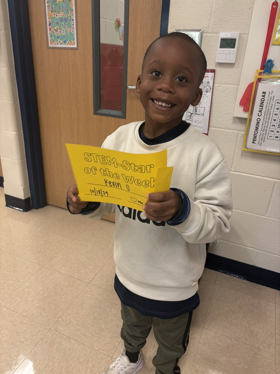 Stephens_STEM's tweet photo. Friday STEM Stars ⭐️⭐️⭐️ @WakelonES https://t.co/cJ43oeizUo