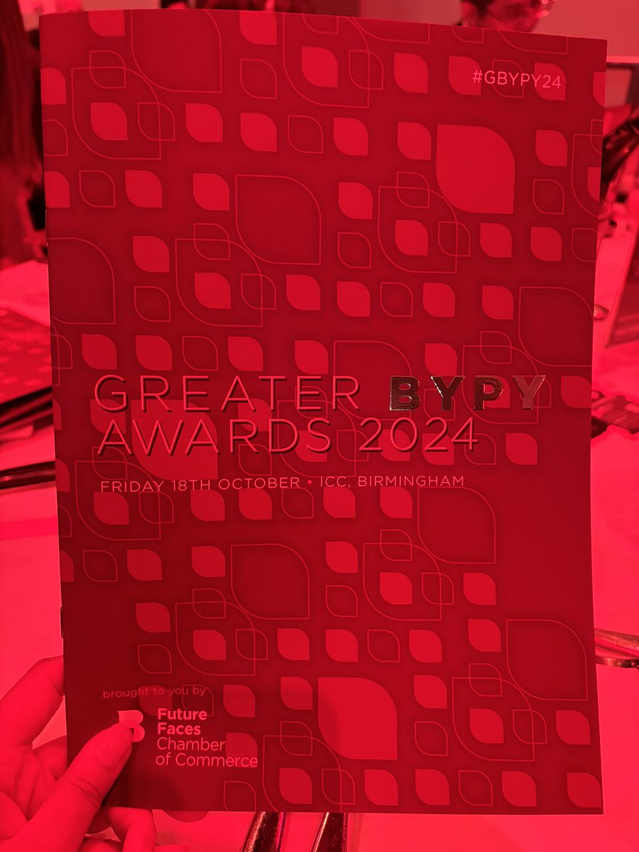#TeamCREME are out this evening at the <a href="/ffchamber/">Future Faces</a> GBYPY Awards! 🎊Congrats to all the finalists and best of luck to our Impact Fellow <a href="/ShuaiQin_96/">Shuai Qin</a> who’s up for an award in the Education and Training category 🏆
#GBYPY24