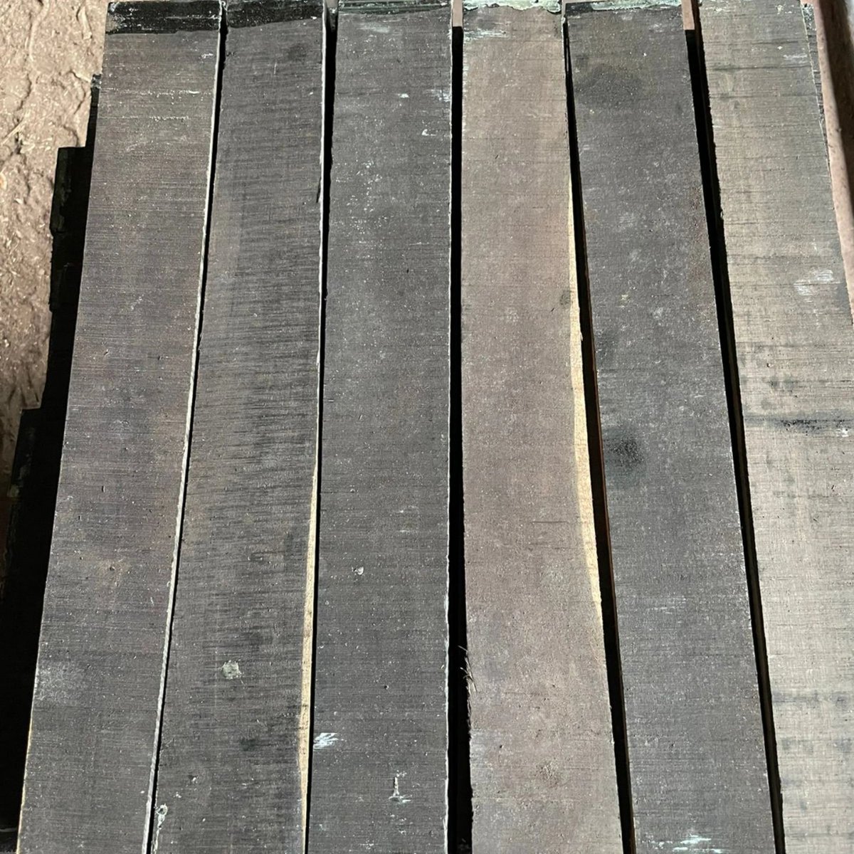 qureshyan01's tweet image. Ebony wooden fingerboard

#EbonyForSell #Ebonywood #Guitar #ForLuxuryProducts #woodworker #woodshop #woodartist #trending #Forluthier #rosewood #forguitar #ForFreatboard #foroud #ForViolinBows #forukulele