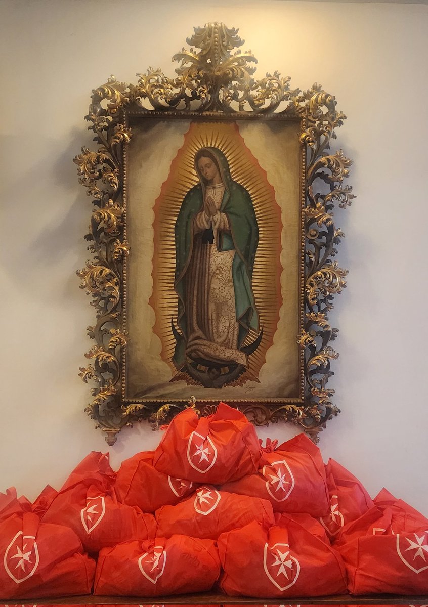 Siempre estaremos agradecidos con nuestra madre de Guadalupe, pues nos guía a Jesús y a Dios. 

Mañana es nuestra:
#40PeregrinaciónOMMx