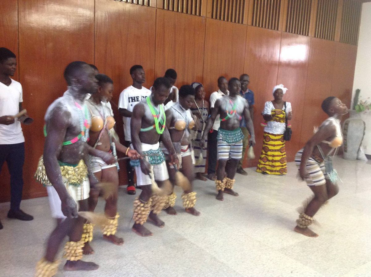 AtiotaTouni's tweet image. Les trois communes vont renforcer leur collaboration dans la complémentarité dans le secteur touristique. #Defalé a des atouts et potentialités dans ce secteur et nous espérons en tirer profit au maximum pour le bonheur de nos administrés.
#developpement
1/2