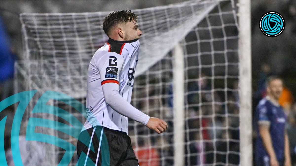 LeagueofIreland's tweet photo. 45 minutes for Dundalk to save their top flight status
DUN 0-1 DER
#LOITV | #DUNDER https://t.co/JymDXhgh87