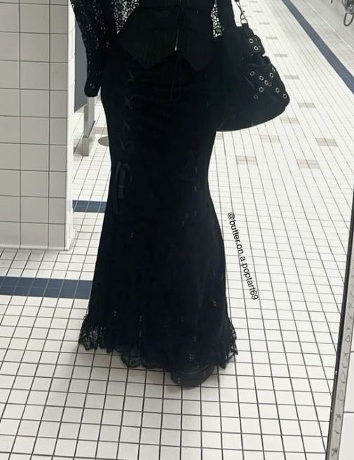 sarcastic_blob's tweet image. 