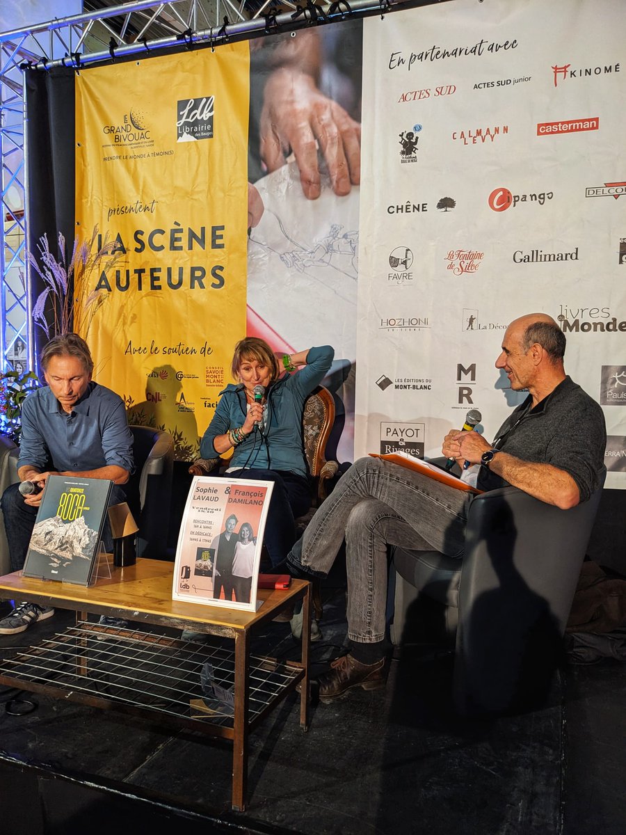 Belle rencontre au <a href="/grandbivouac/">Le Grand Bivouac</a> avec <a href="/SophieLavaud/">Sophie Lavaud</a> et François Damilano à l'occasion de la sortie de leur dernier livre et du documentaire "Sophie Lavaud, le dernier sommet"
liberation.fr/forums/sophie-… <a href="/GlenatBD/">Editions Glénat</a>