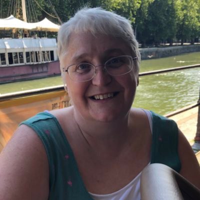 The #LeedsStreetSupport diamond this week is
💎<a href="/Jillburns/">Jill Burns 🤯🏳️‍🌈🧁🎧🐜🏅</a>💎 

SeniorStreetSupport HousingAdvisor✊🏽
A true #Professional

U go the extra mile with real care &amp; compassion 4 people
U work collaboratively &amp; remain resolute in finding solutions
TY Jill💜

#YouAreValued by so many✊🏽