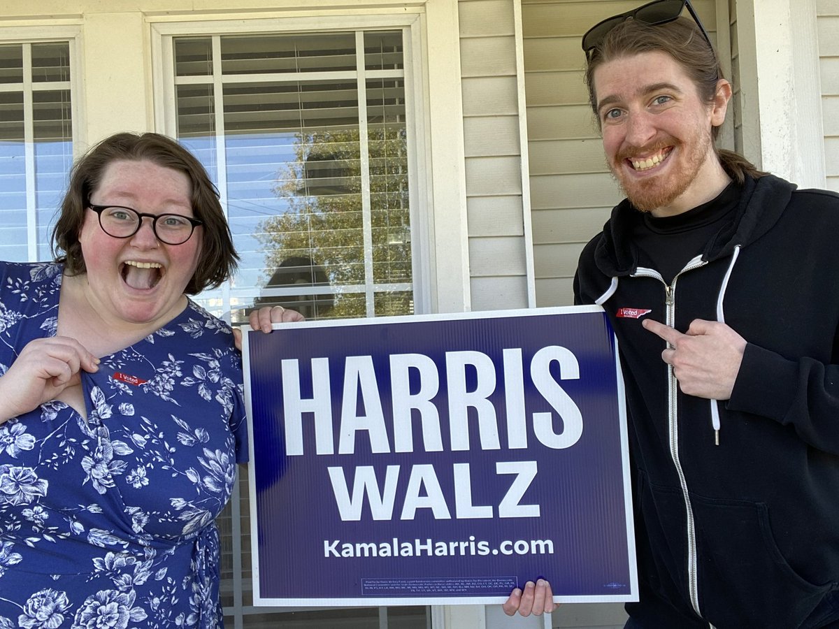 bisexualdem's tweet photo. We did the thing. Now y’all do the thing. https://t.co/Mxa56kReWr