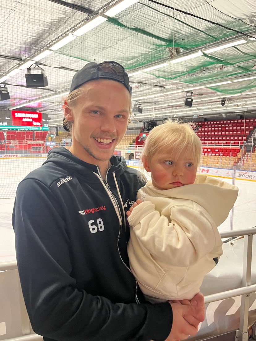 3 poäng 🤝
<a href="/linusjskager/">Linus Skager</a>