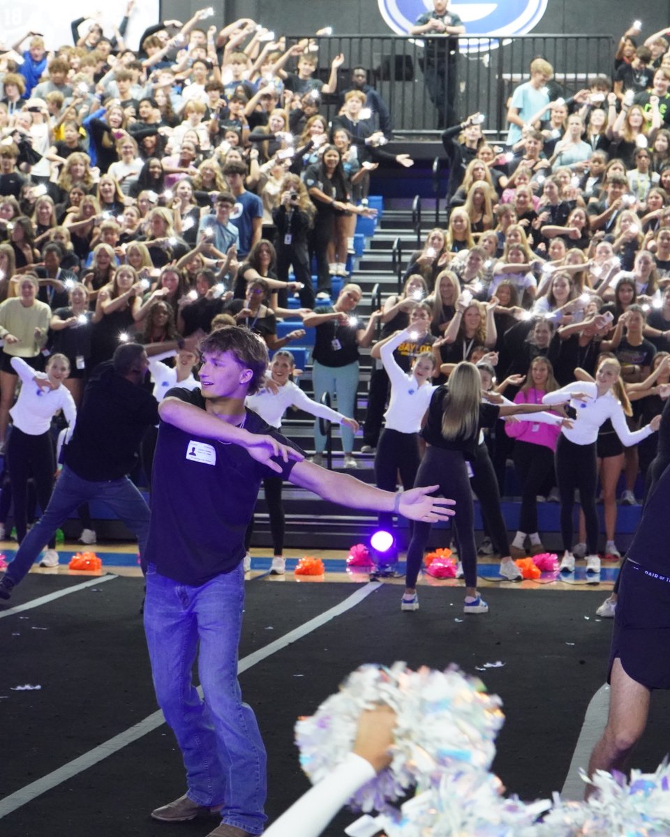 GeorgetownISD's tweet photo. Our Patriots & Eagles brought all the hype & excitement to their pep rallies this morning! They will play each other tonight at Birkelbach at 7pm.
Two different teams, but always #OneGeorgetown. Best of luck! 🏈 https://t.co/FUf4hkPQEO