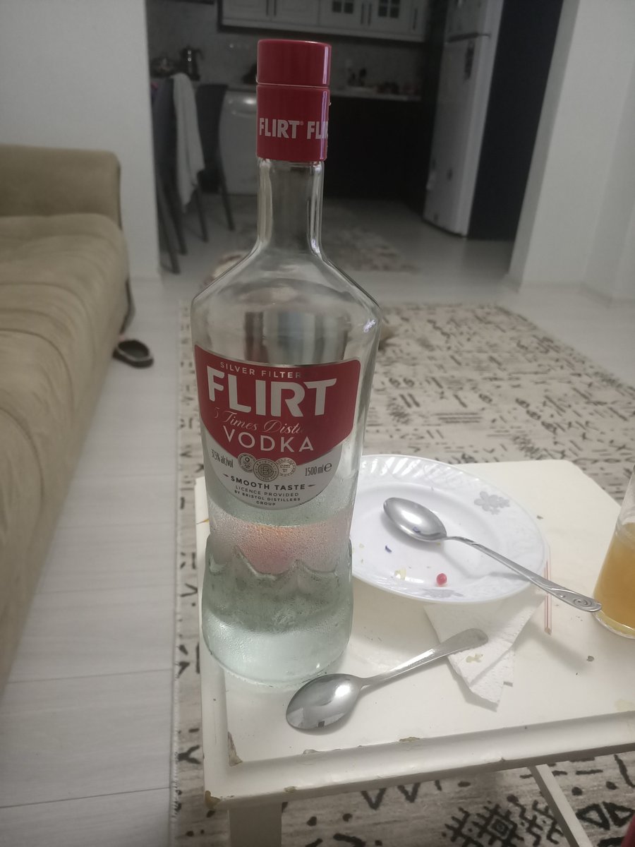 Bitmeyen votka sisesi yapmislar