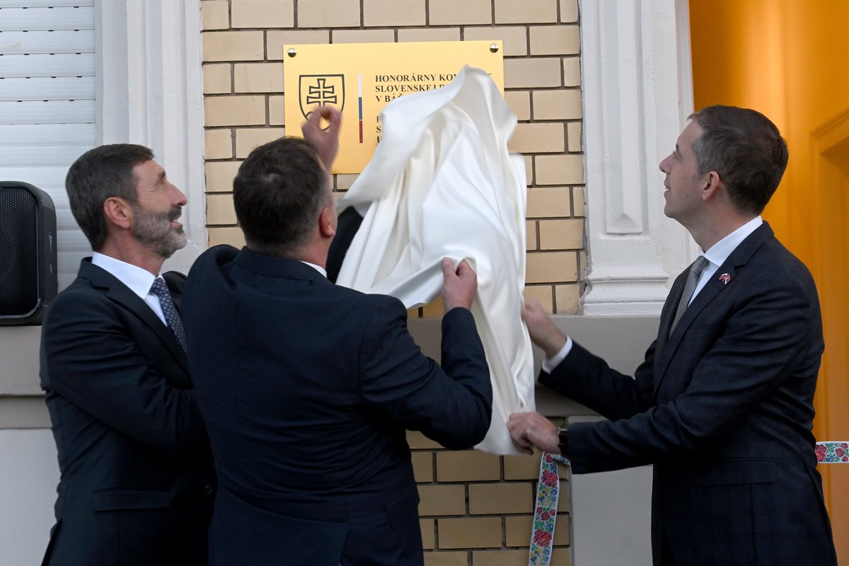 markodjuric's tweet image. Honored to have attended the opening of the #Consulate of the #SlovakRepublic, headed by Honorary Consul Andrej Hodolič, in Bački Petrovac today with my dear friend Juraj Blanár.

The opening of the Consulate marks another significant step in enhancing bilateral relations between…