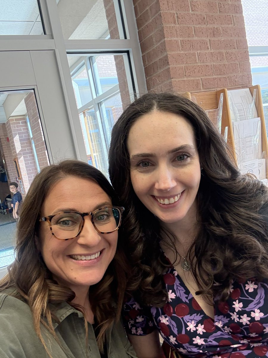 Mrs. Towle (@smokyrowmedia) on Twitter photo Loved hosting <a href="/kkbenko/">Kamilla Benko π¦βοΈπ°</a> today <a href="/SmokyRow1/">Smoky Row Elementary</a>. It was magical! π¦ Thanks for visiting. You are always welcome at SRE! Loved hosting <a href="/kkbenko/">Kamilla Benko π¦βοΈπ°</a> today <a href="/SmokyRow1/">Smoky Row Elementary</a>. It was magical! π¦ Thanks for visiting. You are always welcome at SRE!