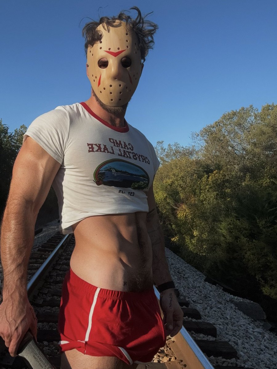 michaeleyerger's tweet photo. ITS FRIDAY THE 18TH 🩸 https://t.co/uCe3nIzulY