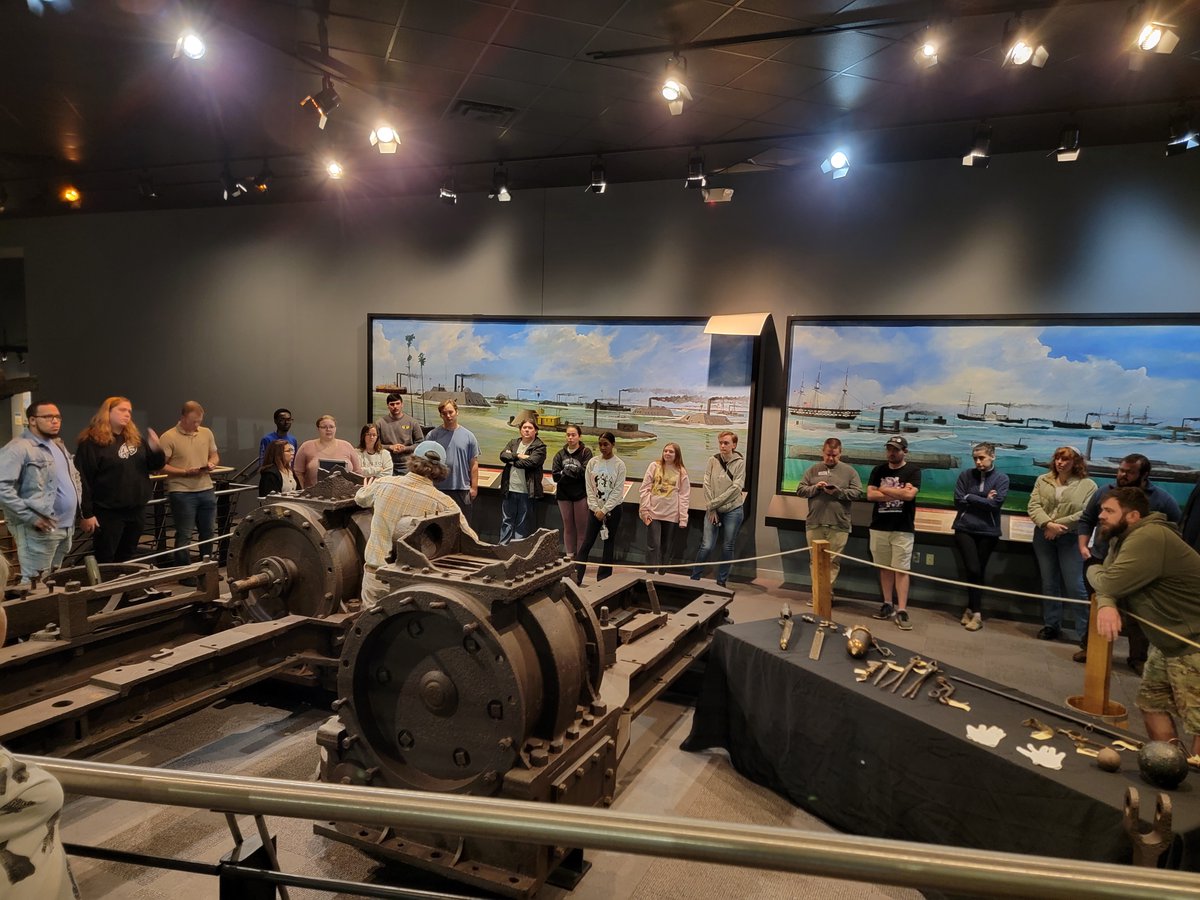 Dr. Laura June Davis tweet media