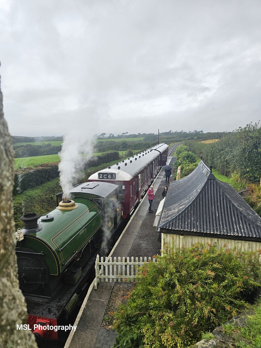 We had a travel writer come to visit us a couple of weeks ago. Follow the link below to see what he said.
thetraveltrunk.net/helston-railwa…