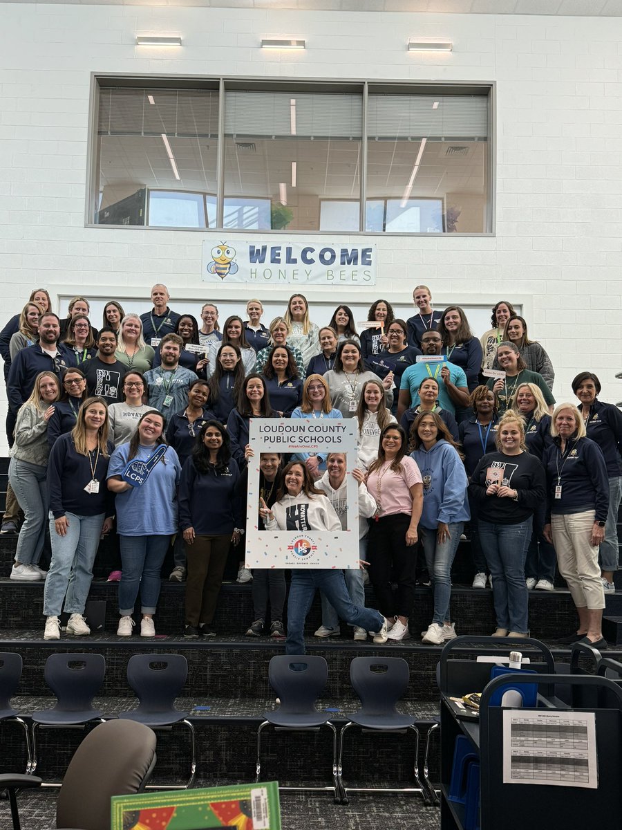HovatterES's tweet photo. One LCPS Celebration Day! 
#WeAreOneLCPS https://t.co/56UXJJjhi6