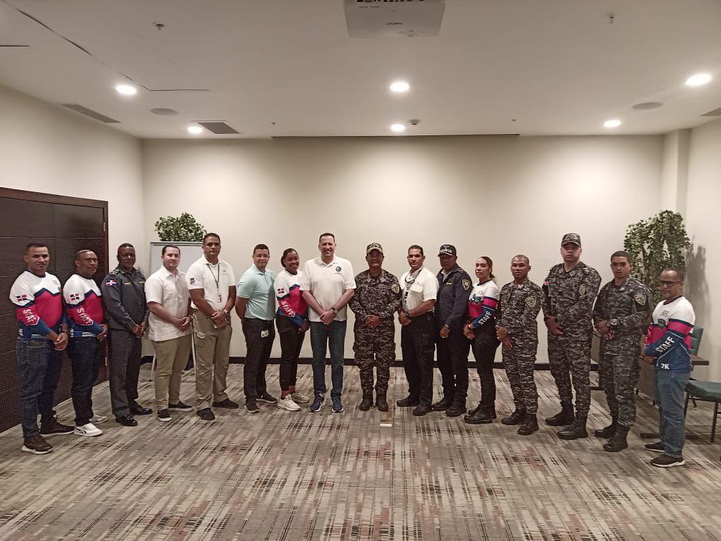 SurestePN's tweet photo. *Sub Director Regional Sureste participó en la reunión de coordinación de la 1era. Carrera Internacional de la PN, 5K, 10K y 21K en Punta Cana, Provincia La Altagracia.* https://t.co/t9Fo410ZLL
