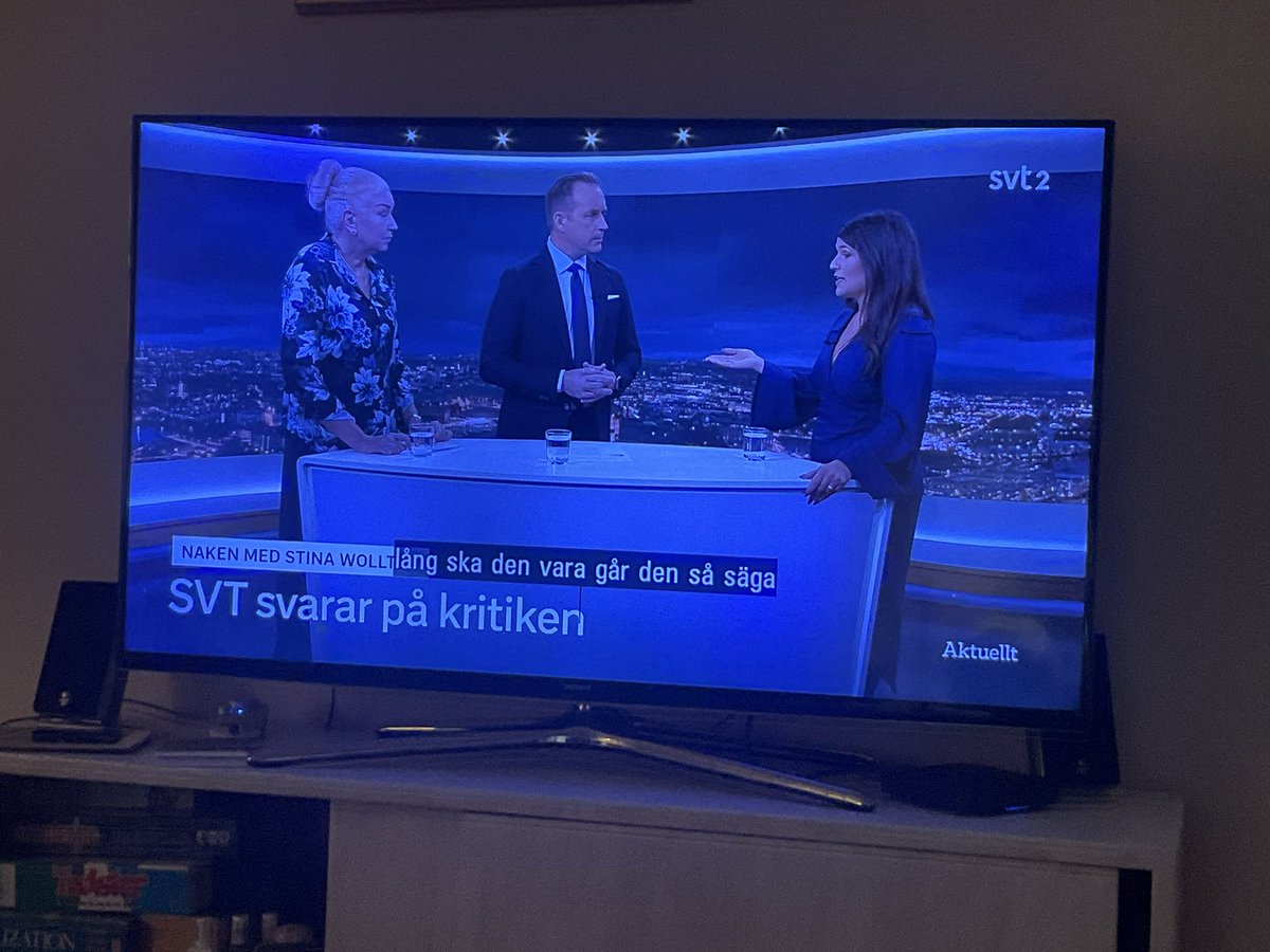 janlenander's tweet image. Jag blir fullständigt ursinnnig på lögnerna från @svt om att #StinaWollter bett om ursäkt. Nej hon ber inte om ursäkt för antisemitismen alls. Hon ber om ursäkt för ”eventuella” felaktigheter.

Hennes åsikter ska färga mysiga diskussioner om mellanmänskliga interaktioner.