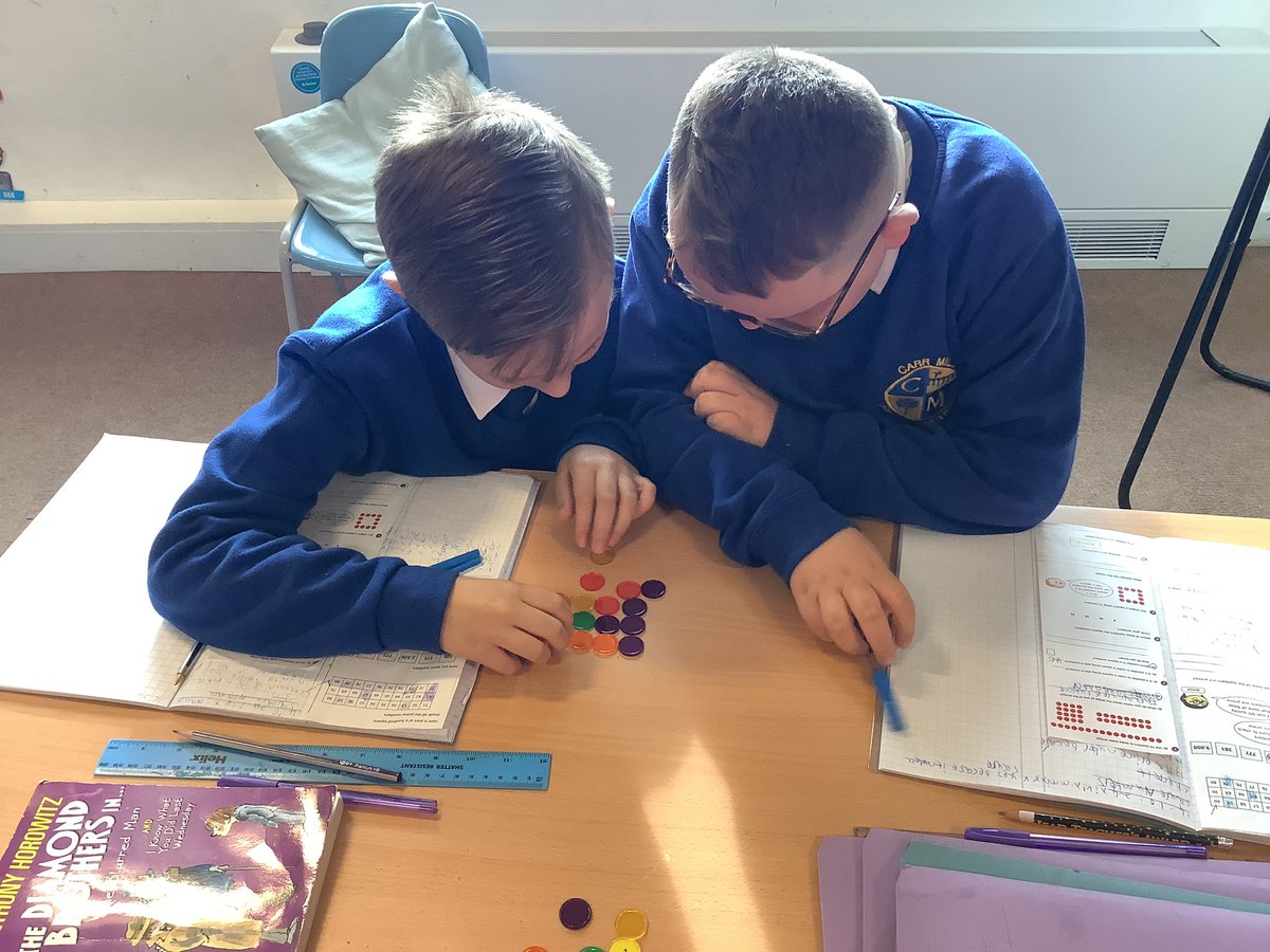 Miss Taylor tweet media