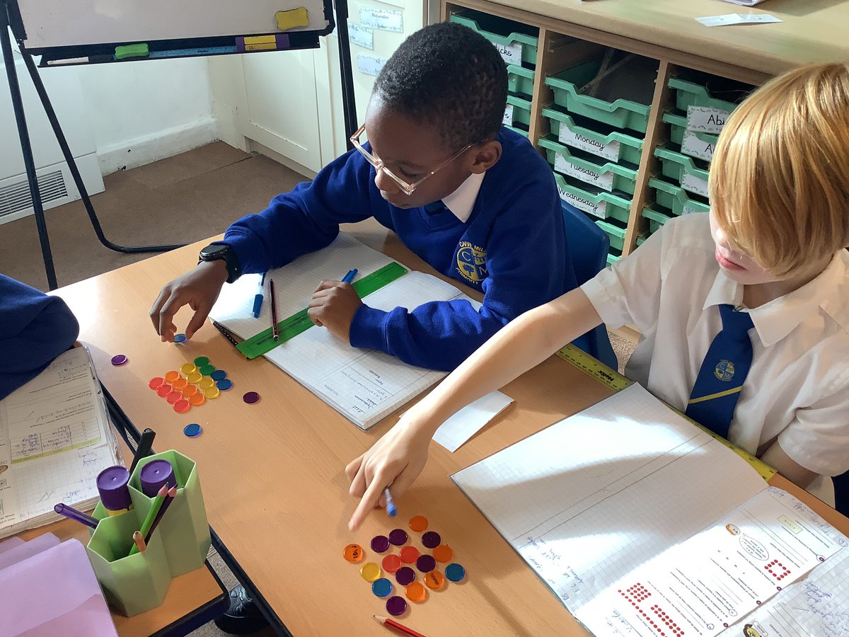 Miss Taylor tweet media