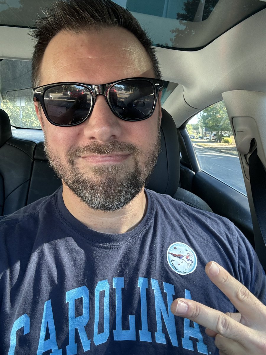 Ten minutes wall-to-wall at the Southeast Raleigh YMCA early voting site. Easy peasy.

If you’re in <a href="/WakeGOV/">Wake County Government</a> like me, I used this wait time tracker to save time: airtable.com/appAL6KsUEvshj…