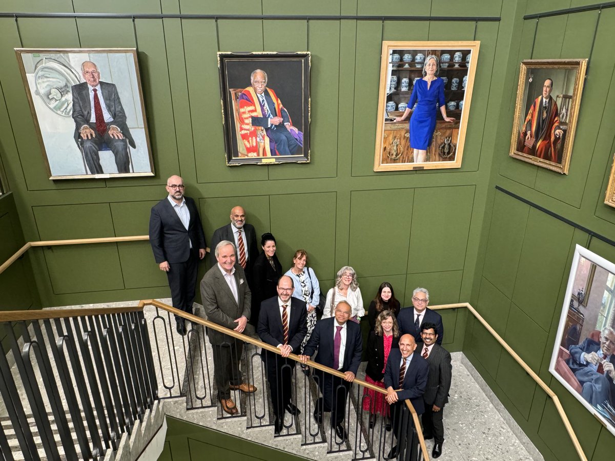 A great executive meeting of the ⁦<a href="/SCTSUK/">SCTS UK</a>⁩ in the ⁦<a href="/RCSnews/">The Royal College of Surgeons of England</a>⁩ with the executive officers and trustees (missing the virtual attendees).Humbled and honoured to work with these motivated team.