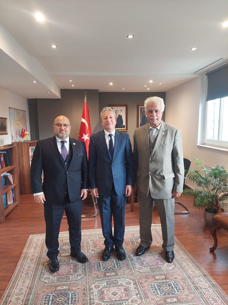 TC_HannoverBK's tweet image. Der Vorsitzende der Union Internationaler  Demokraten ( #UID ) für die Region Bremen, Orhan Kaplan, und Vorstandsmitglied Selahattin Sezer statteten Generalkonsul Yusuf Arıkan einen Höflichkeitsbesuch ab. Wir danken ihnen für den freundlichen Besuch.