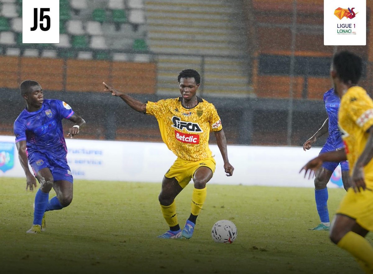 MickyJnr__'s tweet image. 2-1 away for ASEC Mimosas tonight in the Ivorian League. 🏆✨

#AfricanFootball 
#Mimos