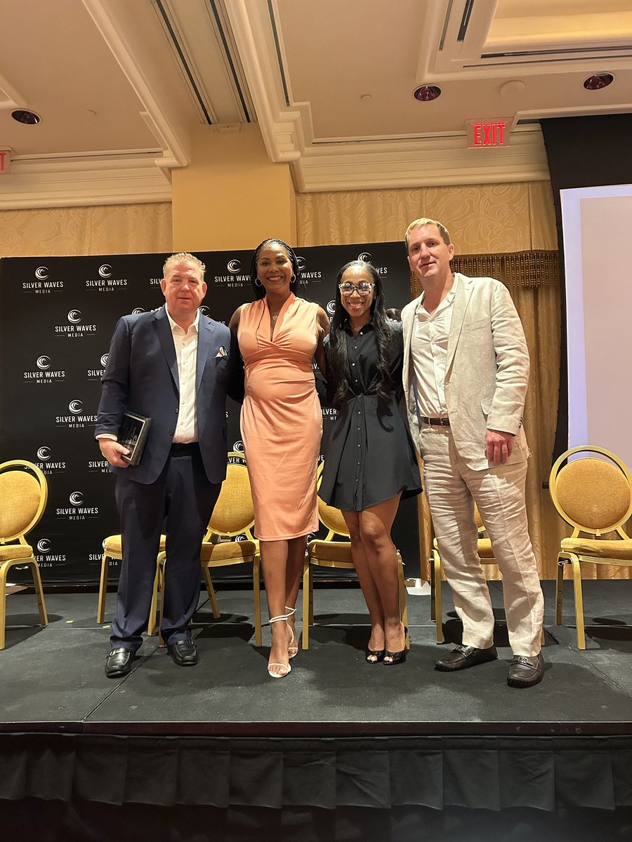 Dana Pump titan of Sports Silver Waves Media Lifetime Achievement Award. Lifetime of helping others in Sports. Dana and his amazing wife Leah and event co-host Tamiko Mosley. Thank you Dana for all the amazing things that you do for others.