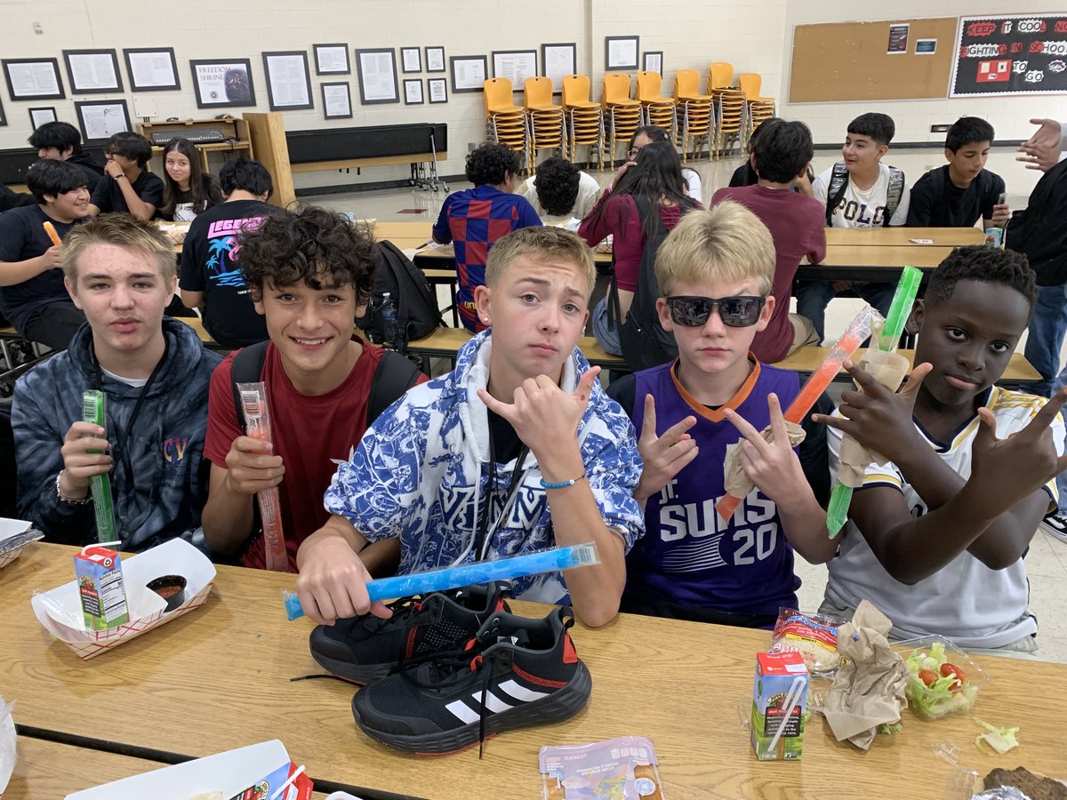 Celebrating our students for our September No Fight Challenge. 7th and 8th grade students got to enjoy some large otter pops today! So proud of all our Tonalea Tigers.