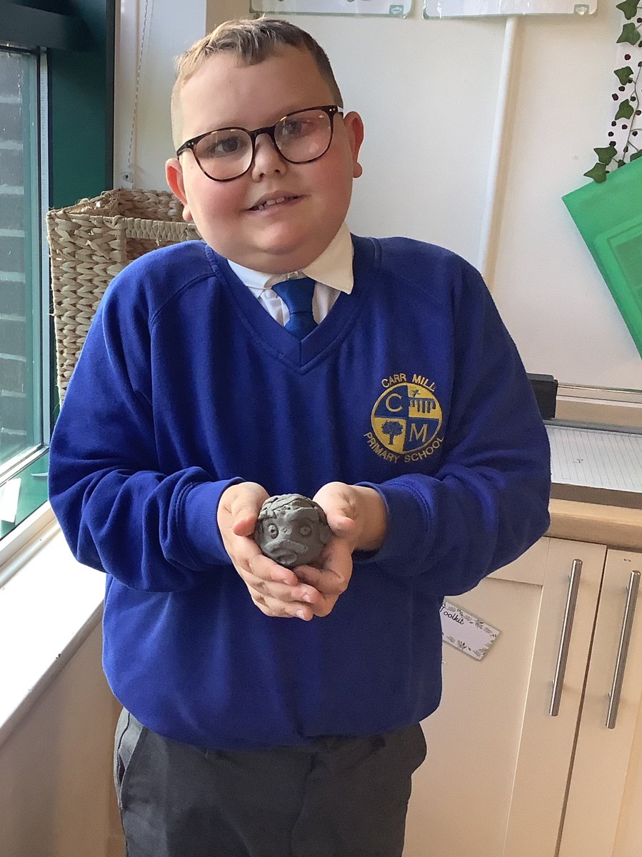 Miss Taylor tweet media