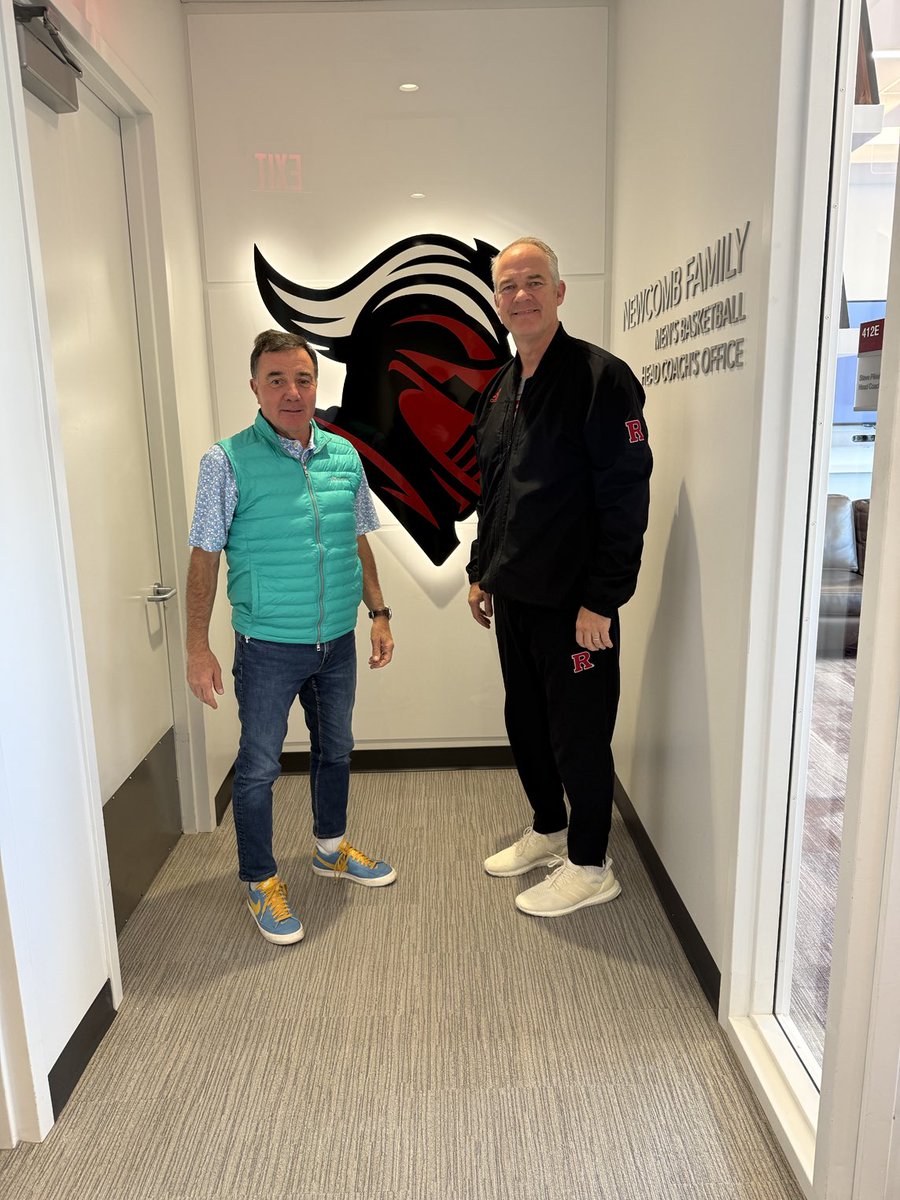 franfraschilla's tweet image. Had a great day at practice &amp;amp; film room with ⁦@CoachPikiell⁩, ⁦@bknight20⁩ &amp;amp; ⁦@RutgersMBB⁩ today. Such a great culture here from coaches, players to managers! ⁦@bigten⁩