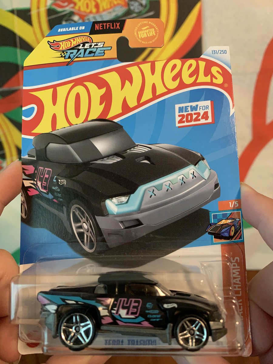 dailyhotwheels's tweet photo. Hot Wheel of the Day - Terra-Tracktyl!

This Terra-Tracktyl is the 1st model in the 2024 Track Champs Mini Collection, and is really ugly that's why I wanted to post it. It isn't even a pterodactyl.

#hotwheels #terra https://t.co/fa9IQsD32n