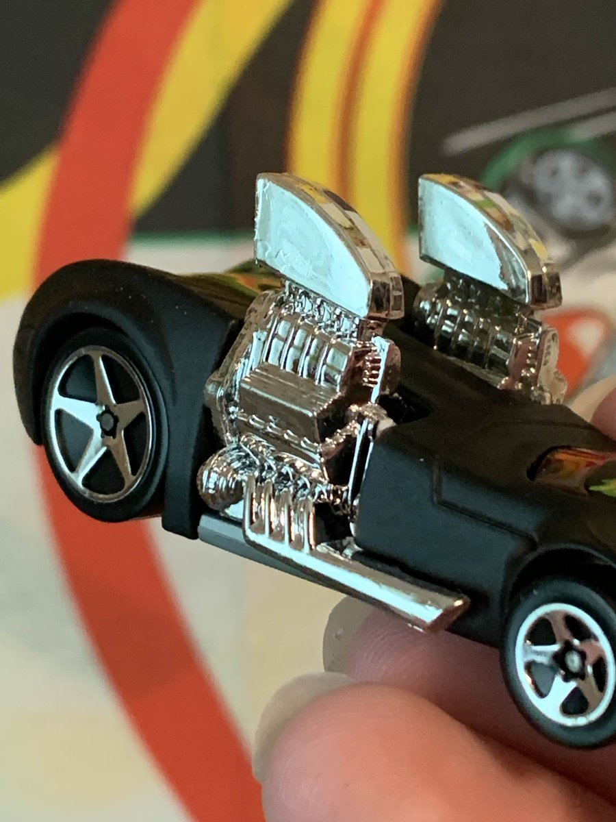 dailyhotwheels's tweet photo. Hot Wheel of the Day - Hardnoze Twin Mill!

This Hardnoze Twin Mill is the 20th model in the 2004 First Editions Series and wow is it so nice to look at compared to the last car I posted!!!

#hotwheels #twinmill https://t.co/4HwLsjh9AQ
