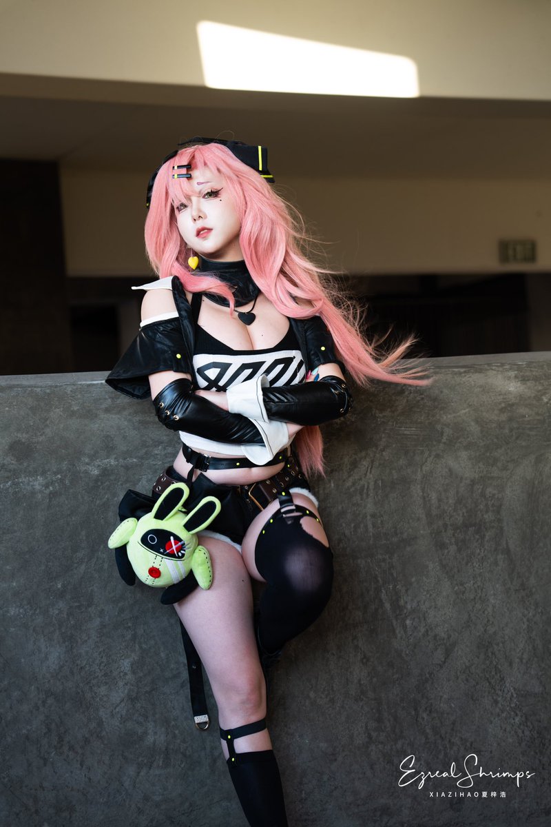 _CarolCina_'s tweet photo. @Atomicfreeze @HoYoCREATORS Hii! Hopefully I'm not too late! I'm a LA based cosplayer! https://t.co/l7nQbNqTzR
