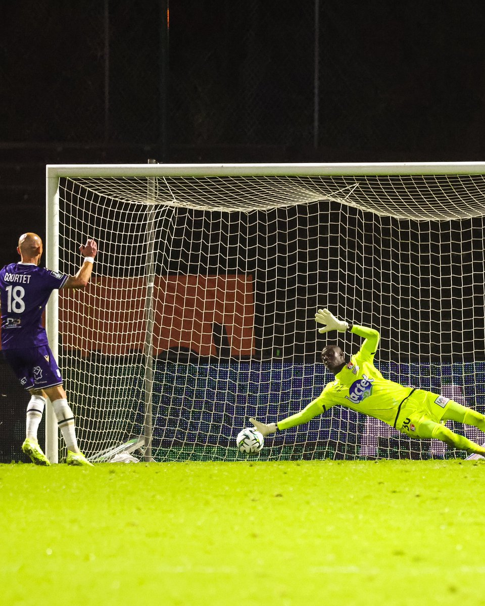 stadelavallois's tweet photo. 🥶🧤🧡🖤 https://t.co/FExpY6PeEK