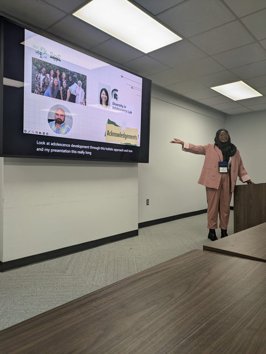 Had a fantastic time presenting at University of Buffalo for the VITAL program! Met incredible people and learned about mind-blowing work. Now if only I could pack Niagara Falls in my carry-on and bring it home with me…🤔