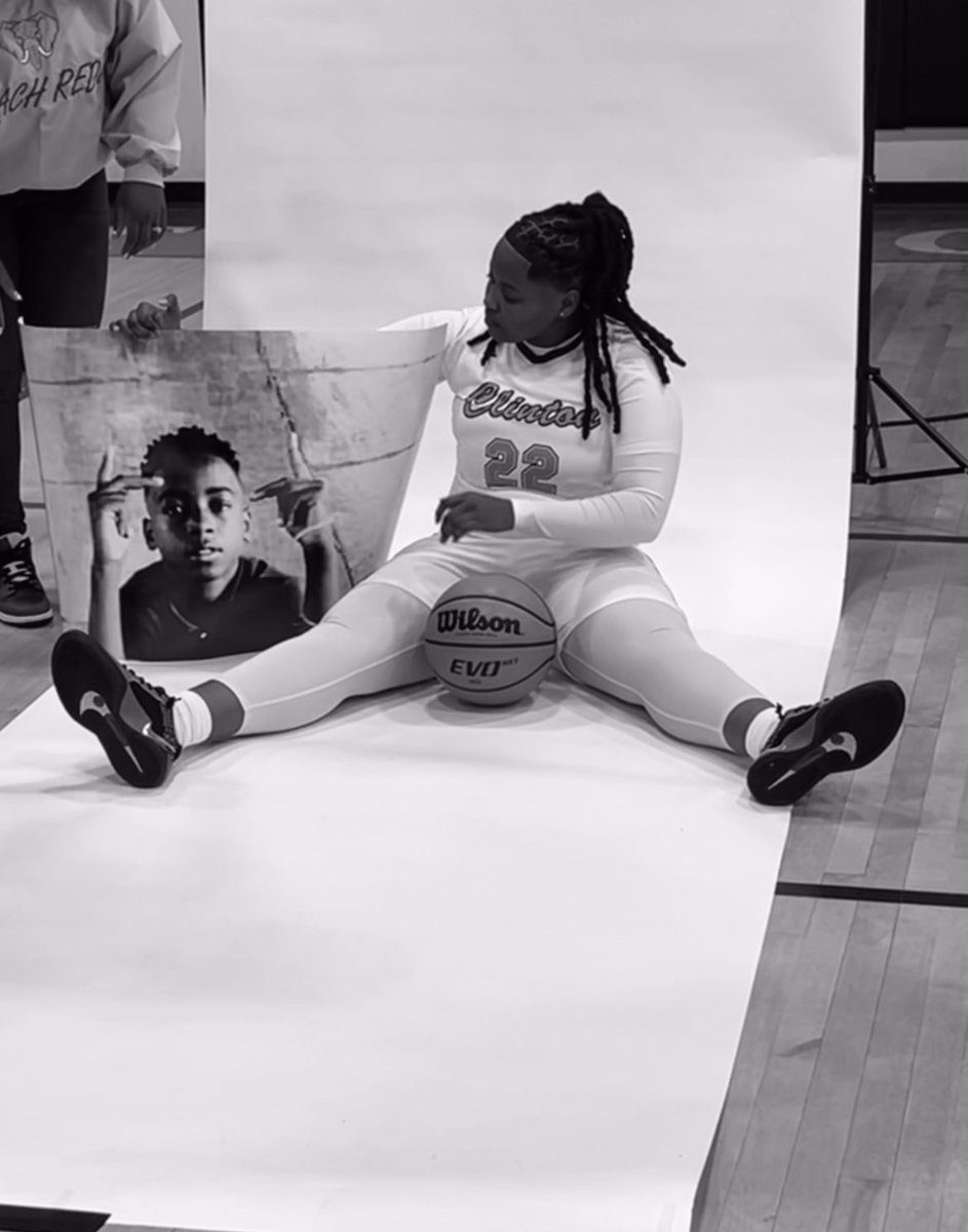 JadaAtkinss3's tweet photo. Typing this with a heavy heart… I love you😣 https://t.co/4fY4v6KUUg