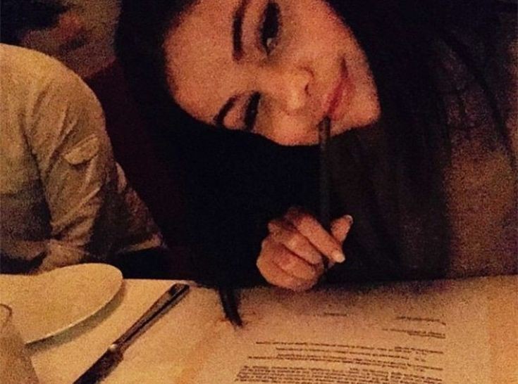 c7herrie's tweet image. selena gomez.