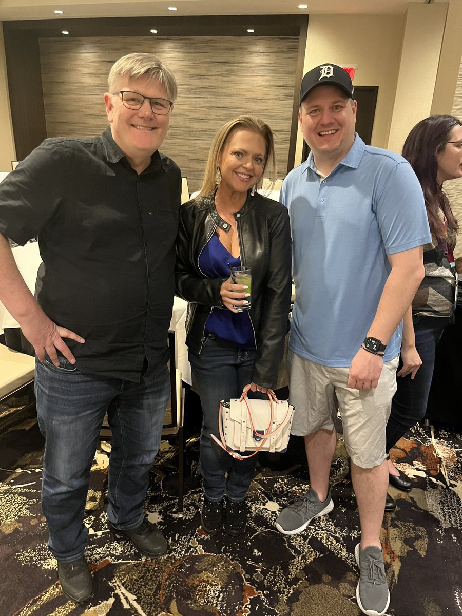 Erin Jones tweet media