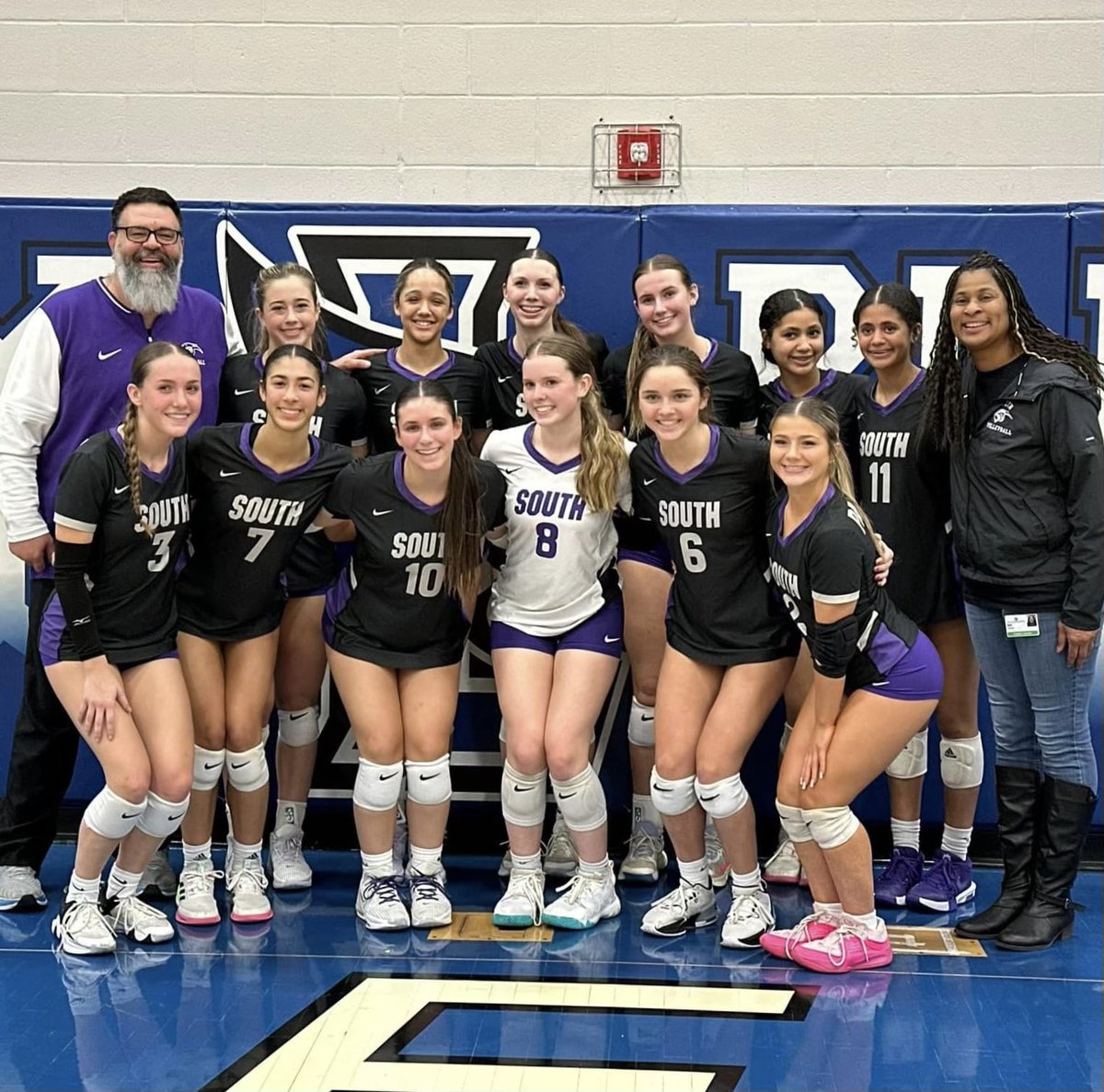 I’m so proud of this team for winning and going 8-0 in conference!!
Can’t wait to see what we’ll do for districts next week! So excited 💜
<a href="/parkhillsouthvb/">Park Hill South Volleyball</a>