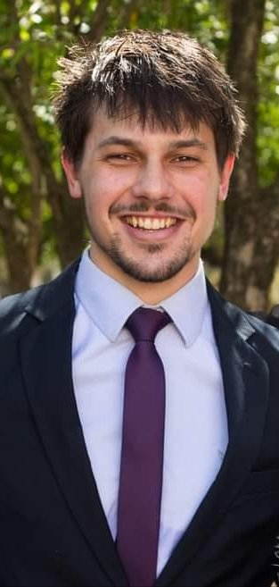 Just a reminder that I looked like this when I had short hair