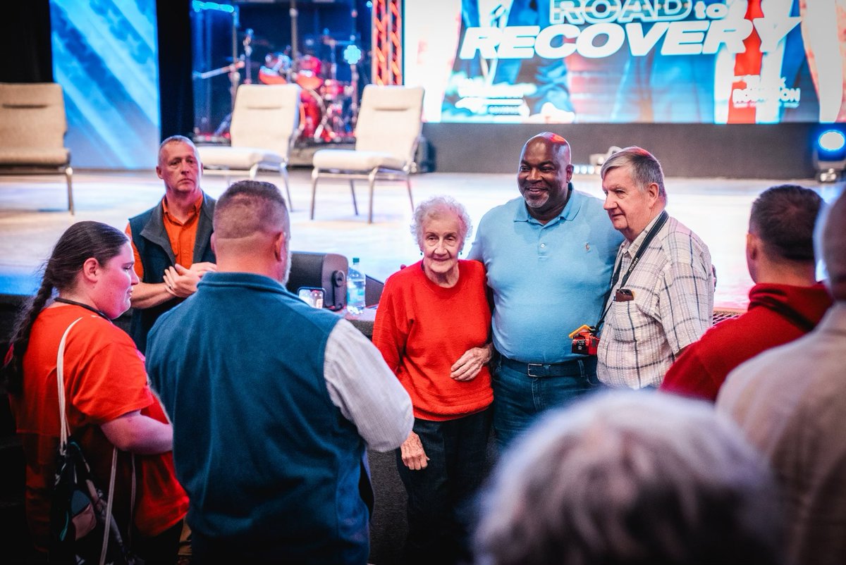 markrobinsonNC's tweet image. The road to recovery shouldn’t be a politically partisan one. Hal Weatherman and I are committed to igniting a rebuild of our great communities on day one! 

The devastation from Hurricane Helene will be felt for months to come.
 
But rest assured, under a Robinson-Weatherman…