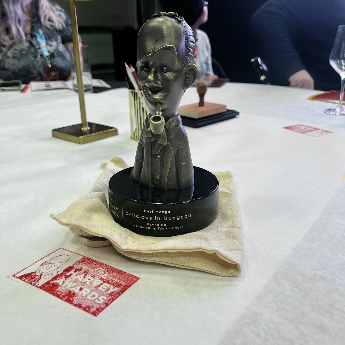 Yen Press tweet media