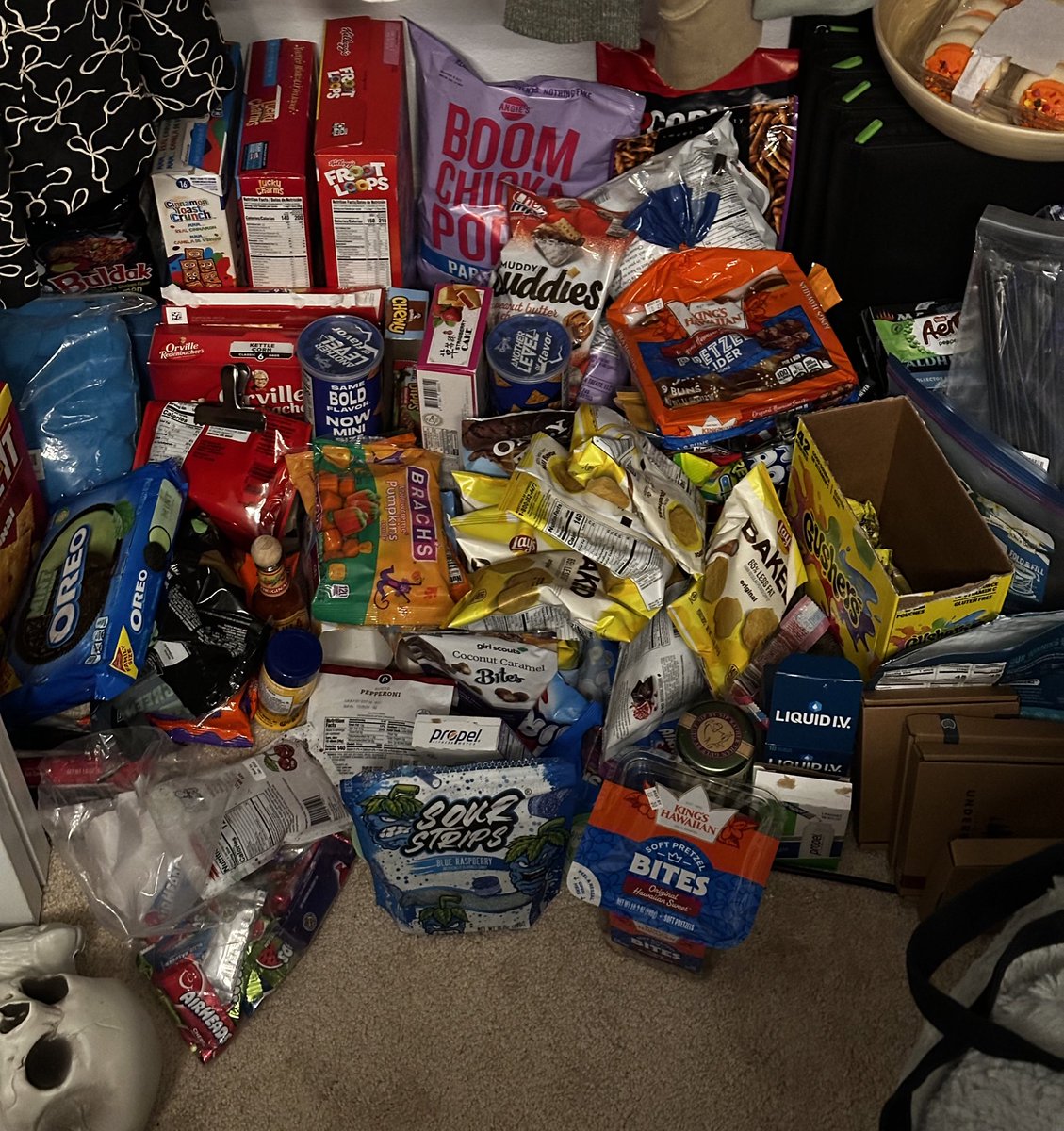 SkyesToo tweet media